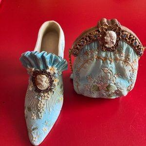 Nostalgia Popular Imports collectible shoe and purse